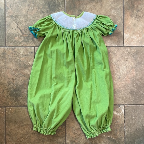 Girls Thanksgiving Day Smocked Outfit! - Picture 4 of 4